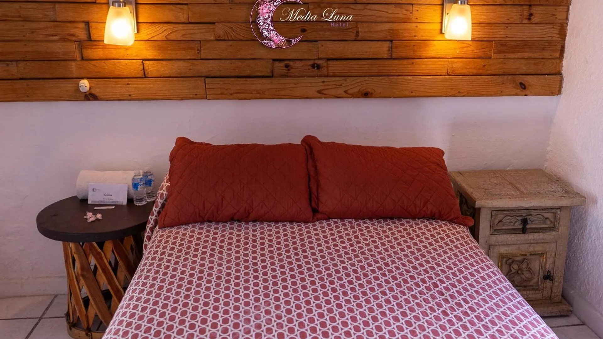 Hotel Media Luna Tlaquepaque Mexico